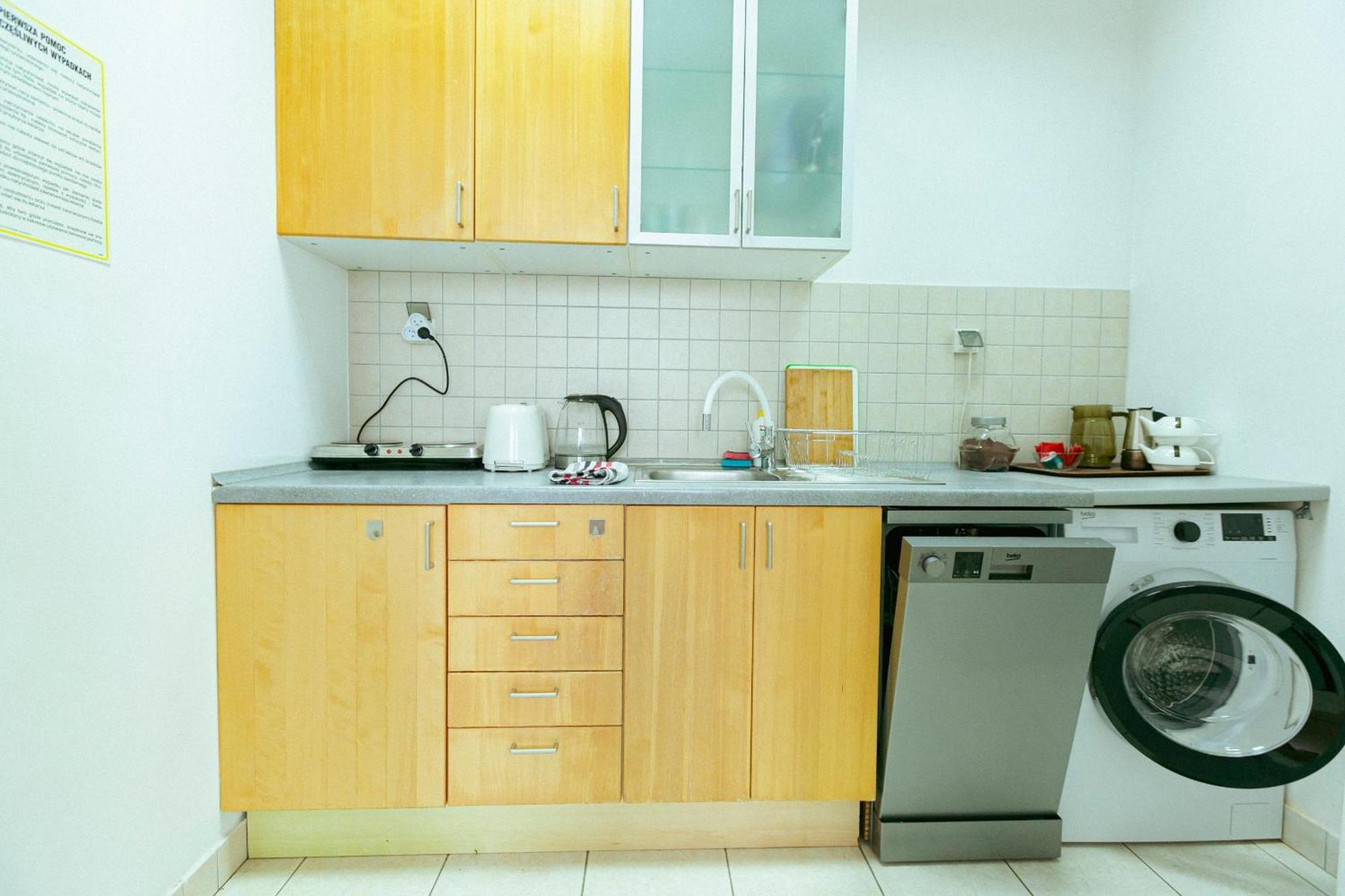 Hostel Metro Kabaty Warszawa Zewnętrze zdjęcie
