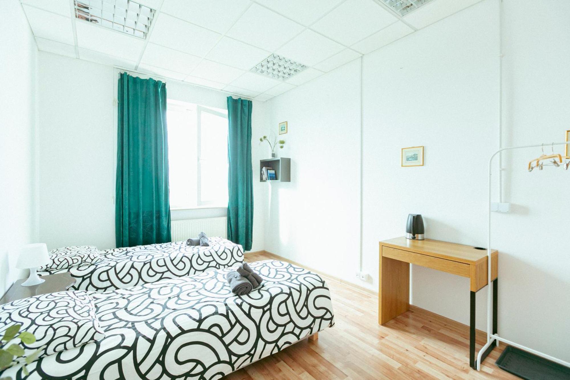 Hostel Metro Kabaty Warszawa Zewnętrze zdjęcie