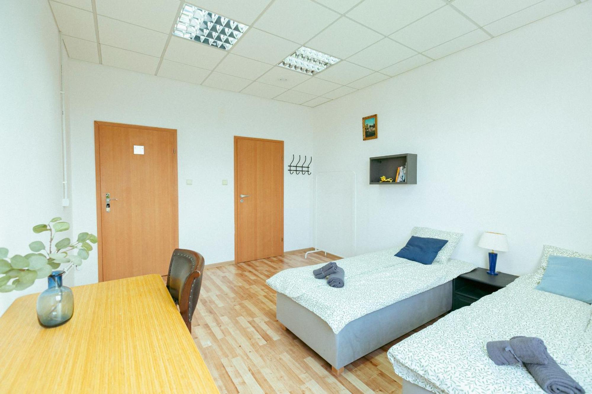Hostel Metro Kabaty Warszawa Zewnętrze zdjęcie